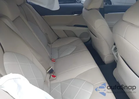 2018 Toyota Camry Xle z USA, uszkodzony, nr VIN 4T1B11HK5JU044650